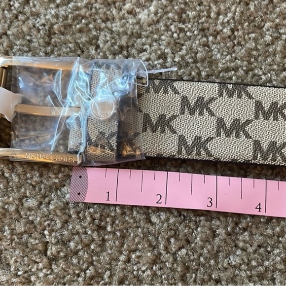 Michael Kors Women's  Mk Design Square Buckle Fashion Belt Dark Beige. NWT - Picture 8 of 10